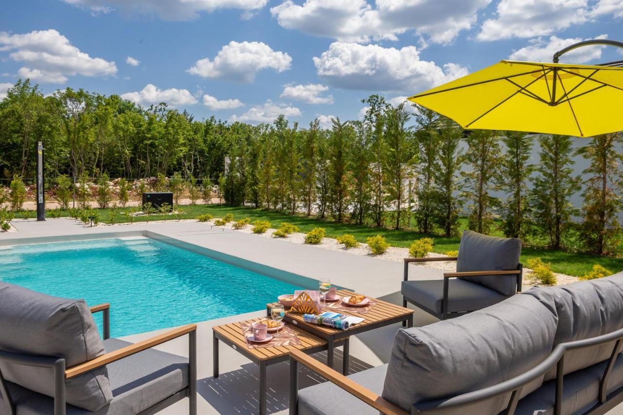 Bandelli Villas Oklaj 외부 사진