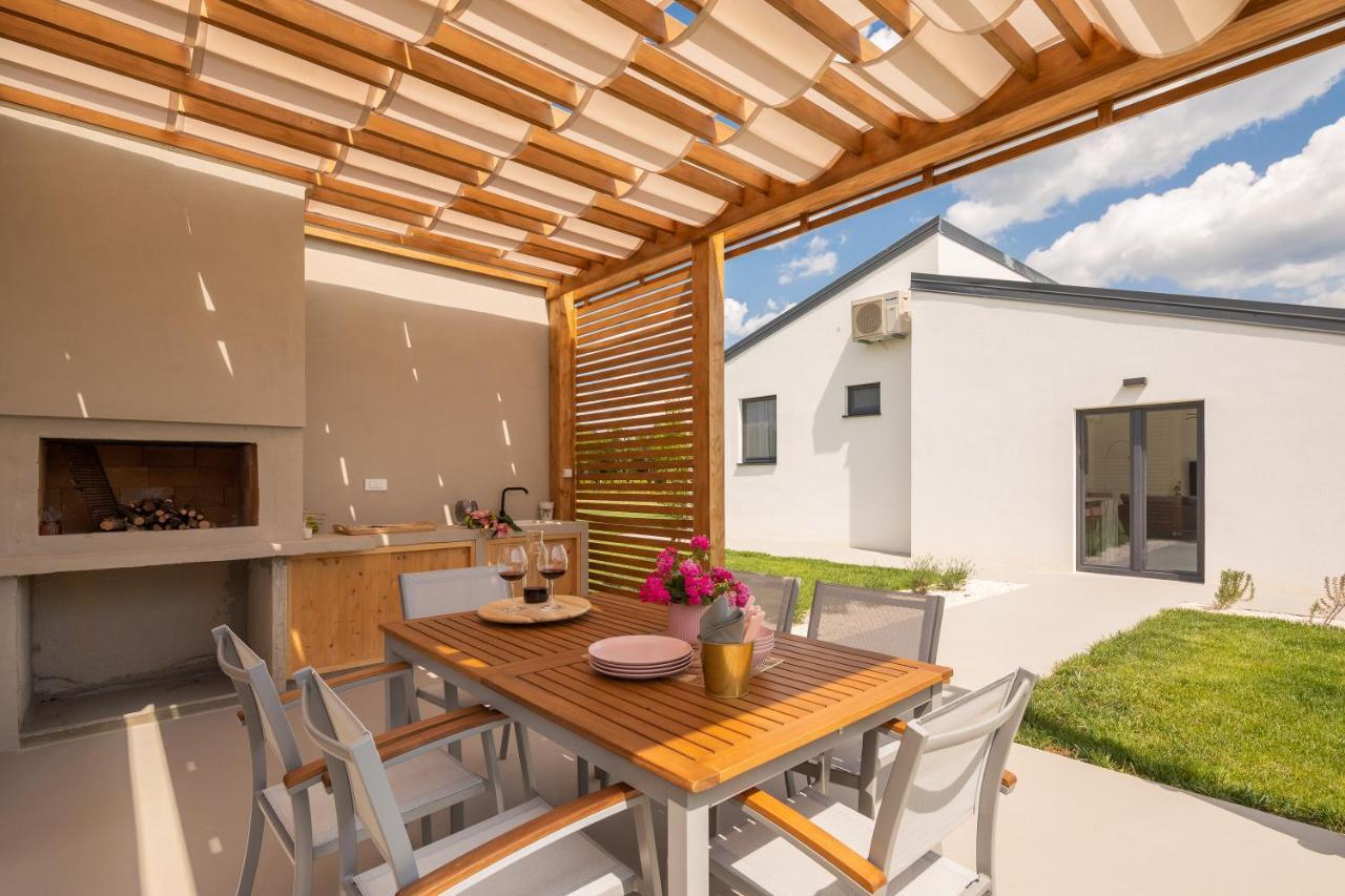 Bandelli Villas Oklaj 외부 사진