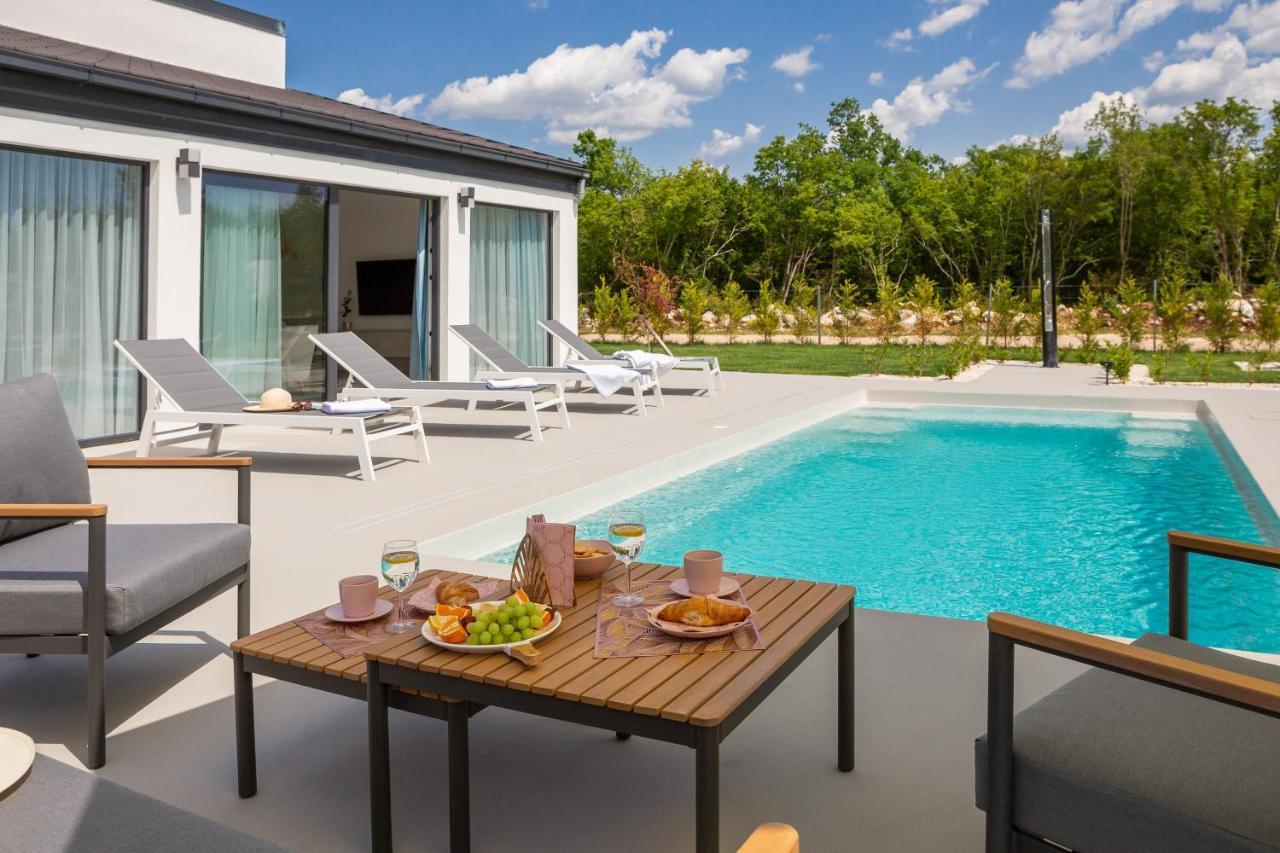 Bandelli Villas Oklaj 외부 사진