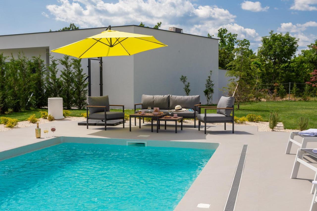 Bandelli Villas Oklaj 외부 사진